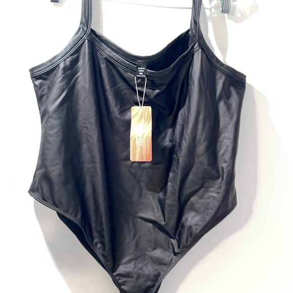 NWT Shein Curve Bodysuit Black wetlook Size 4XL - Picture 4 of 7